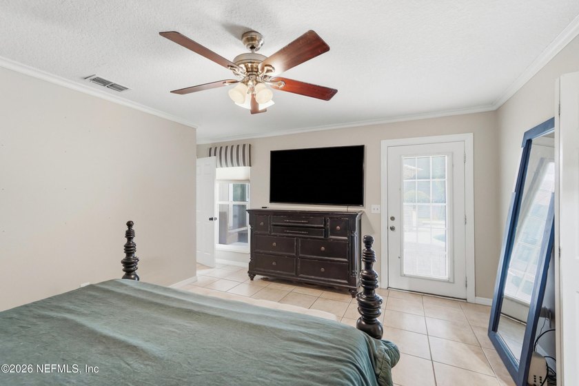 Welcome to this beautiful 4-bedroom, 2.5-bath home in the heart - photo 17