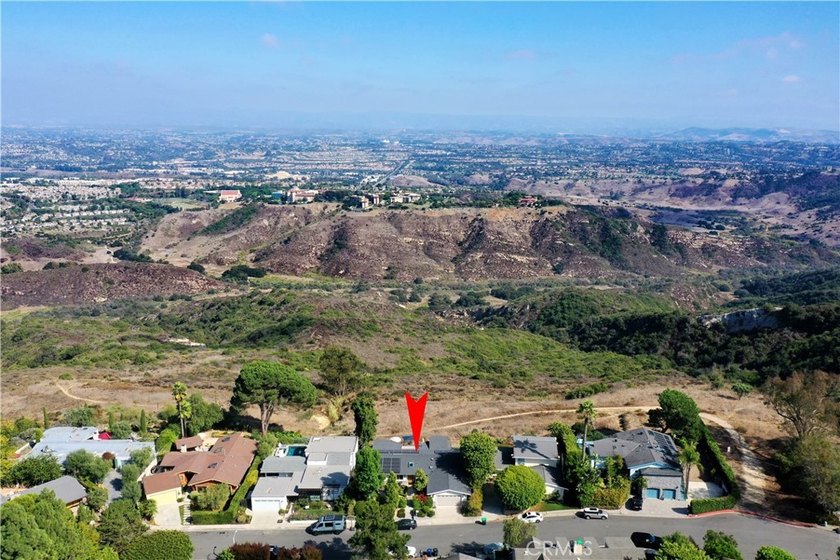 Discover this beautifully remodeled single-level home, perfectly - photo 3