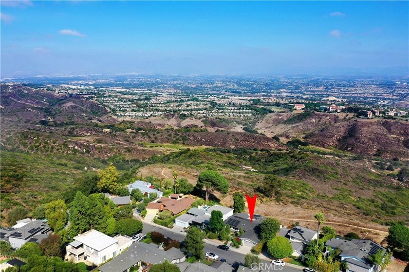 Discover this beautifully remodeled single-level home, perfectly - photo 4
