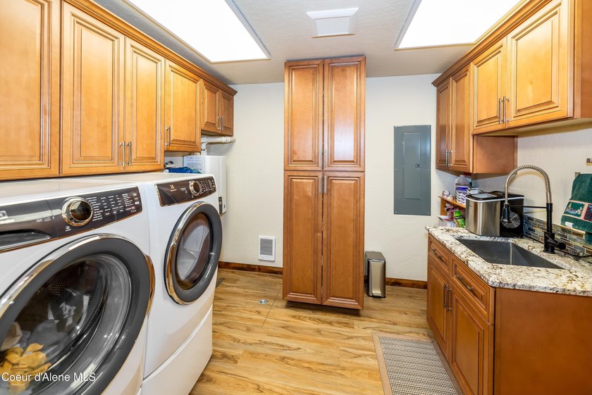 Beautiful all-season 3bd/2ba home on 5 secluded acres at Priest - photo 33