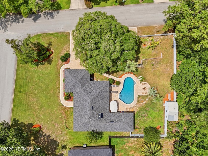 Welcome to this beautiful 4-bedroom, 2.5-bath home in the heart - photo 40