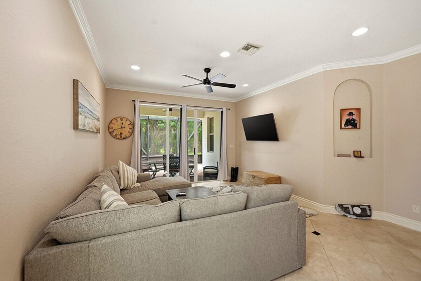 Welcome to this beautifully appointed home, offering the perfect - photo 12