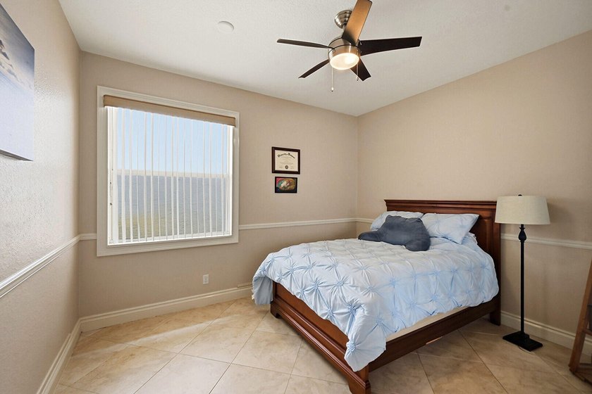 Welcome to this beautifully appointed home, offering the perfect - photo 31