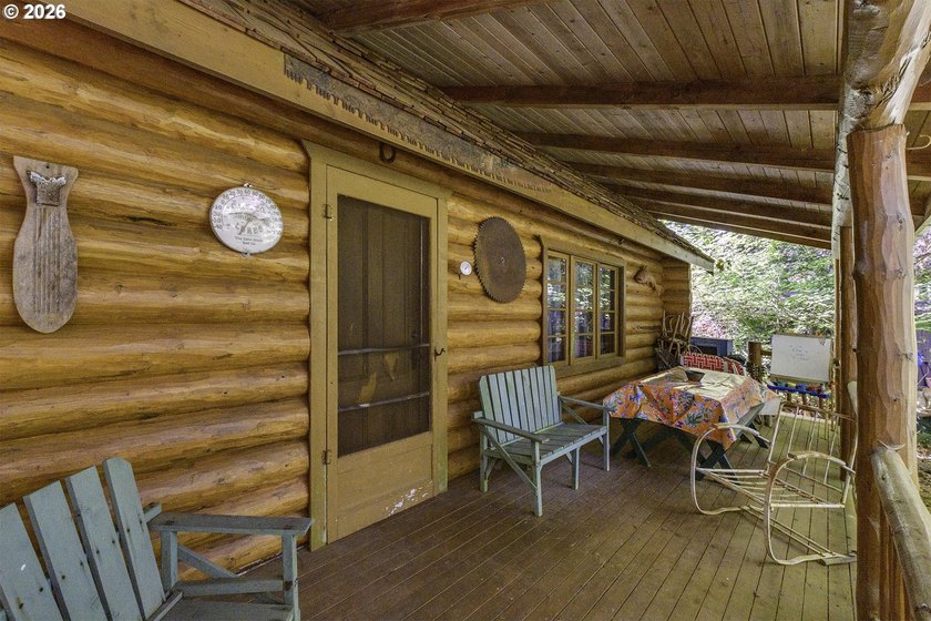 Experience a unique log cabin getaway at Fishhawk Lake, built - photo 32