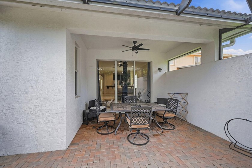 Welcome to this beautifully appointed home, offering the perfect - photo 33