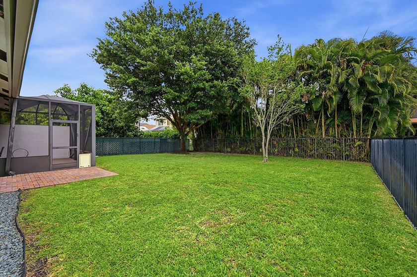 Welcome to this beautifully appointed home, offering the perfect - photo 38