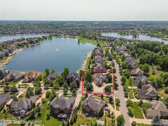 Experience unparalleled luxury in Northville's prestigious - photo 4