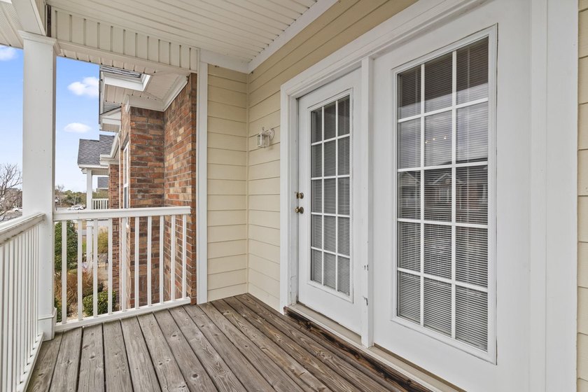 Gorgeous and well maintained two-bedroom, two full bath - photo 23