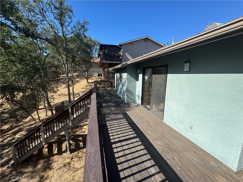 2529 Captains Walk - photo 9
