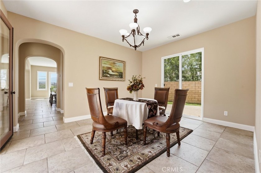 Price to sell--only $276/SF for a beautiful view home! Set - photo 18