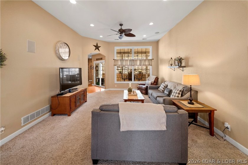 Welcome to your perfect Lake of the Ozarks retreat! This - photo 17
