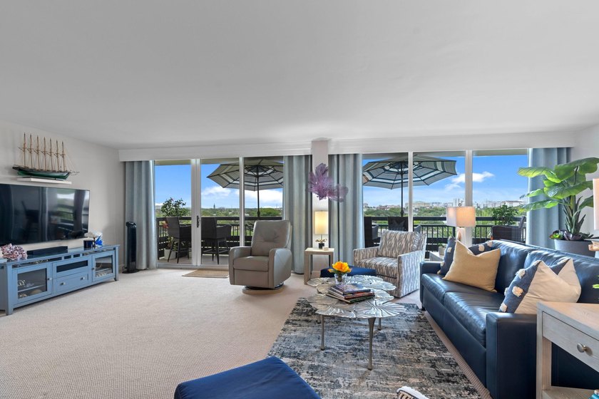 Rare opportunity to own a truly one-of-a-kind residence in one - photo 2