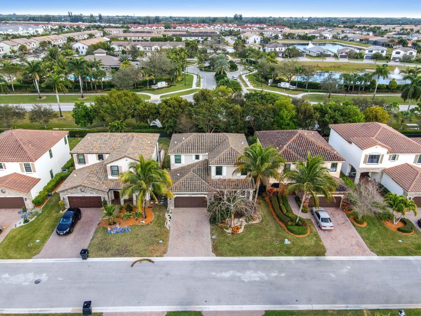 Welcome to Gulfstream Preserve! This beautifully maintained - photo 34