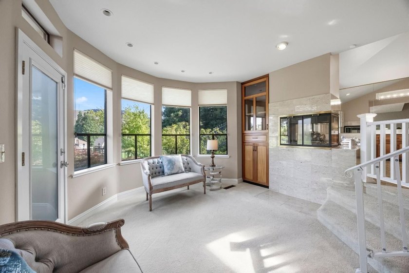 Rarely available, this elegant single-story residence enjoys - photo 20