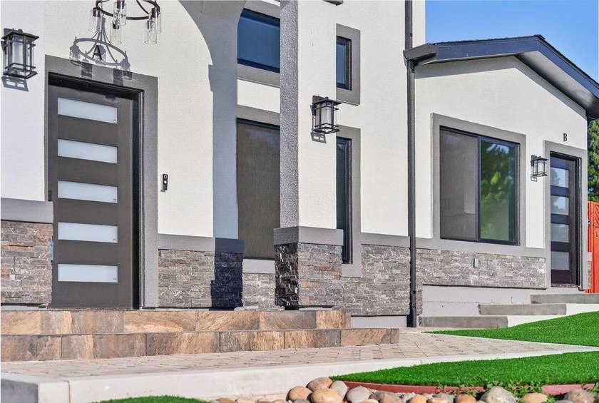 Welcome to this exceptional brand-new construction in the Santa - photo 5