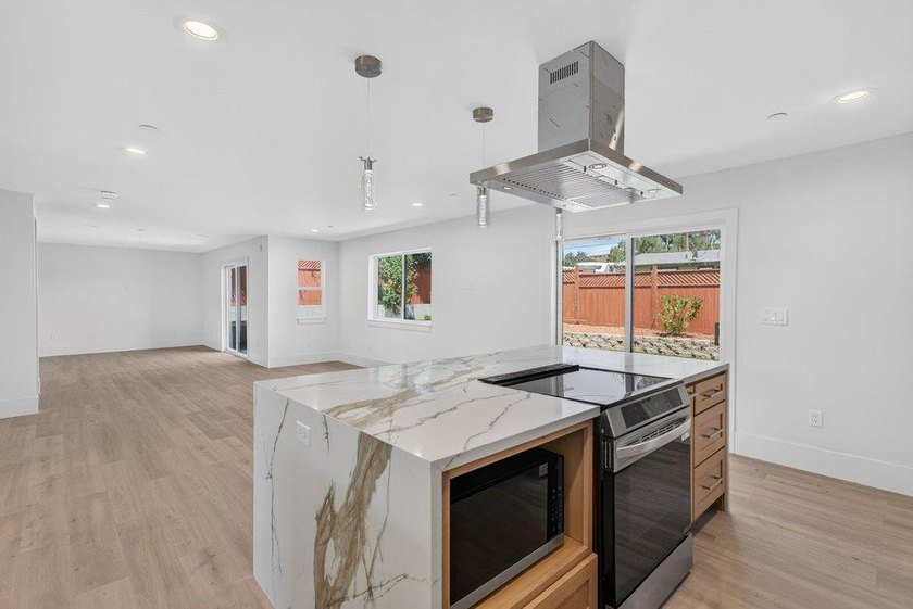 Welcome to this exceptional brand-new construction in the Santa - photo 9