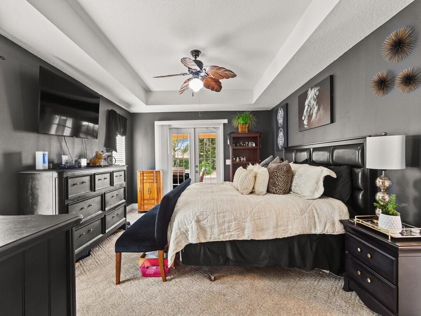 This spacious 4-bedroom, 3-bath home has been thoughtfully - photo 15