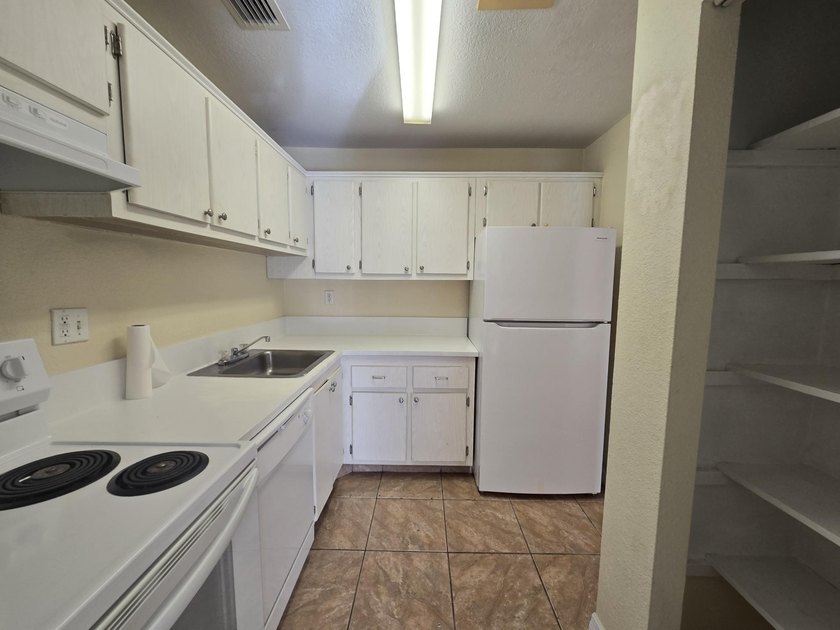 Ideally situated just minutes from downtown West Palm Beach - photo 9