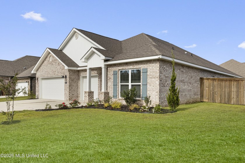 Welcome to your dream home in Windmill Ridge! Situated on a - photo 3