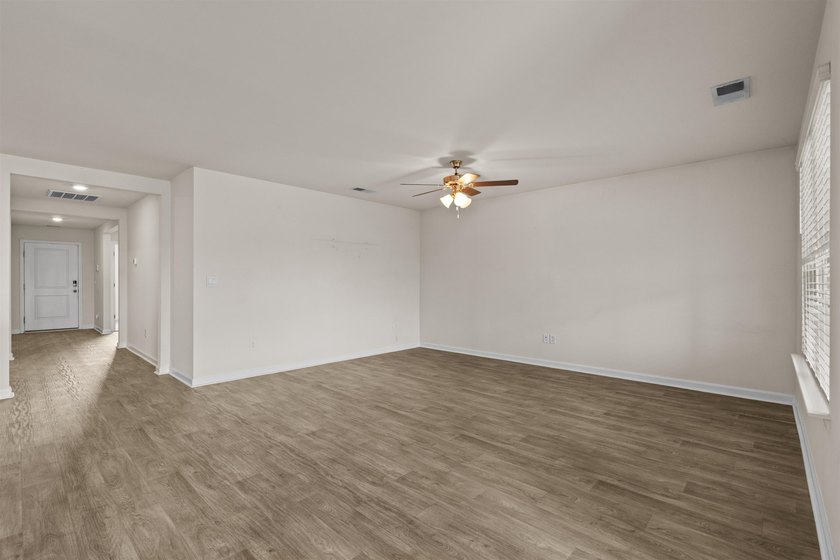 Welcome to this beautifully maintained 3-bedroom, 2-bath home in - photo 11