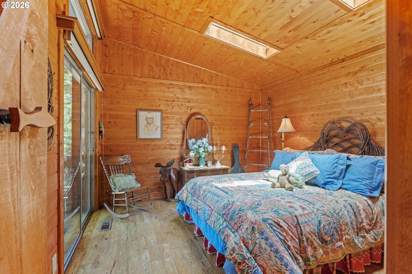 One-of-a-kind Tenmile Lakefront home on Coleman Arm - boat - photo 15