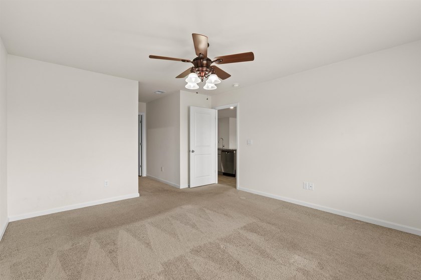 Welcome to this beautifully maintained 3-bedroom, 2-bath home in - photo 21