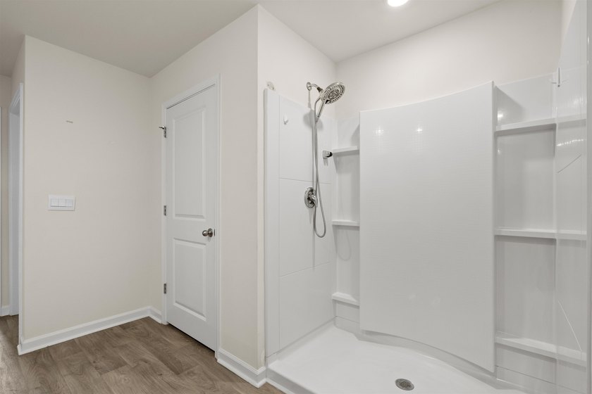 Welcome to this beautifully maintained 3-bedroom, 2-bath home in - photo 23