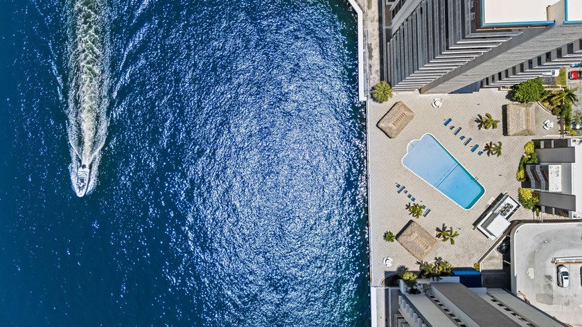 Wake up to breathtaking sunrises and unobstructed ocean views - photo 30