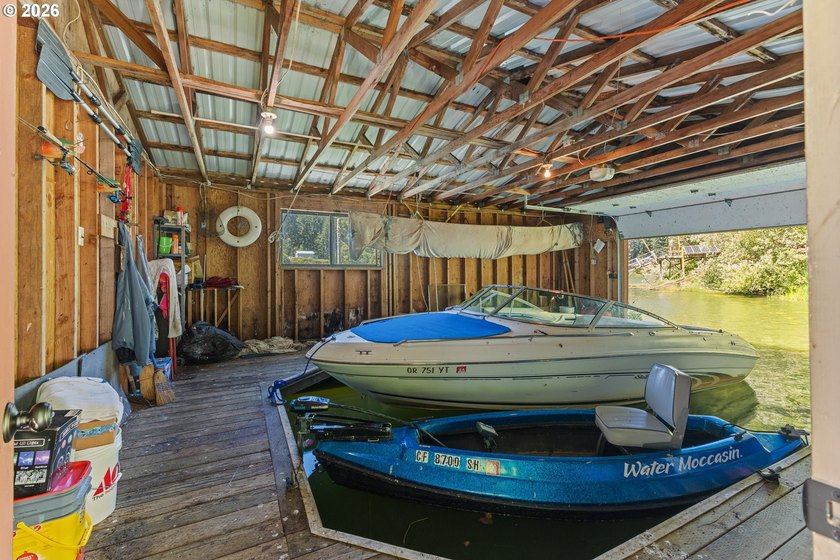 One-of-a-kind Tenmile Lakefront home on Coleman Arm - boat - photo 40