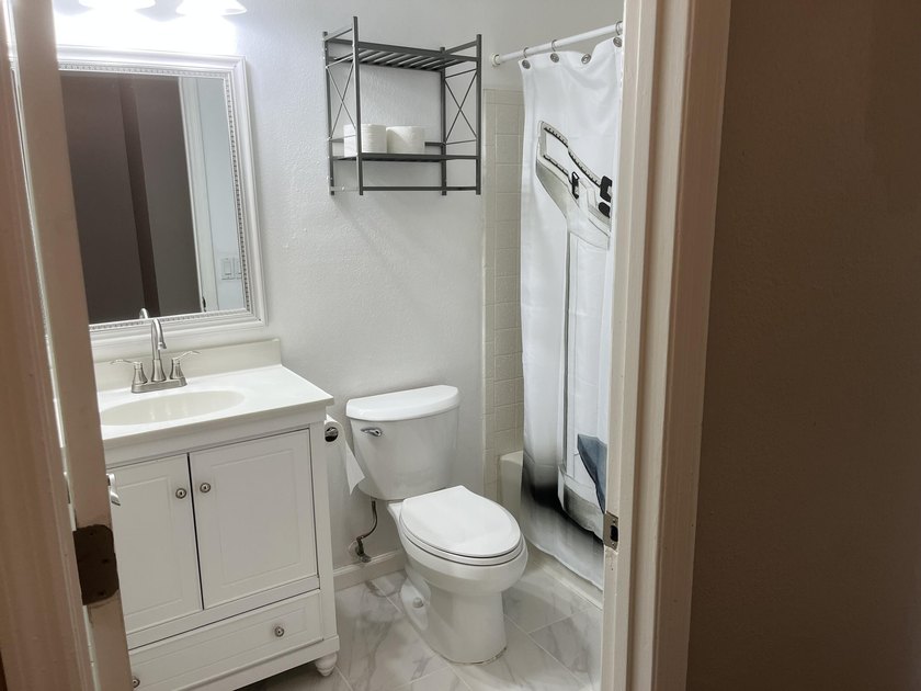 Tastefully updated 3 bedroom, 2 bath ranch on an oversized lot - photo 12