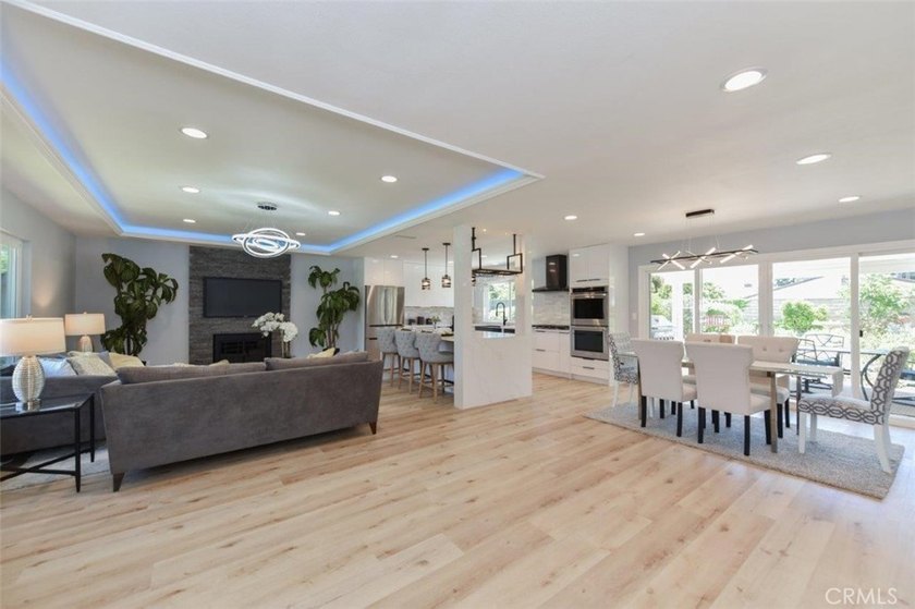 Nestled in the scenic hills of Rancho Palos Verdes, this - photo 3