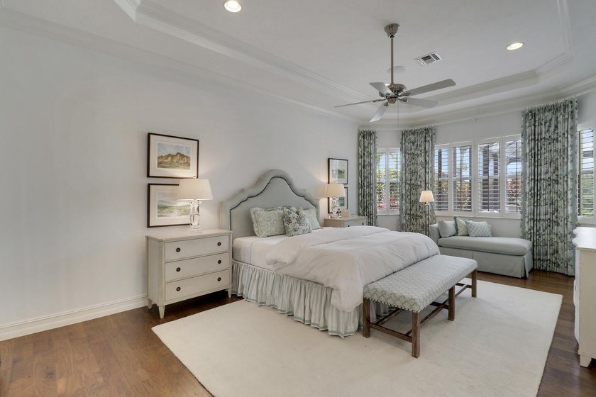 Experience the ultimate Jupiter Country Club lifestyle in this - photo 5