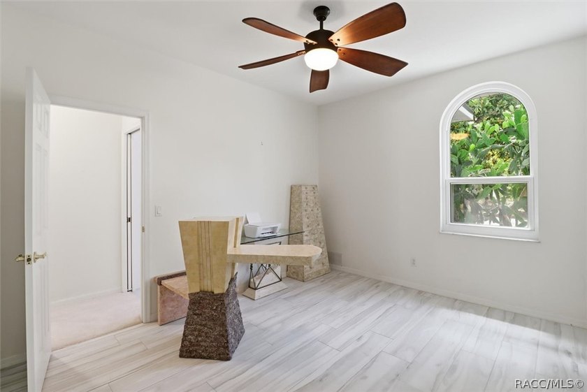 *$10,000 buyer's credit at closing with acceptable offer* - photo 23