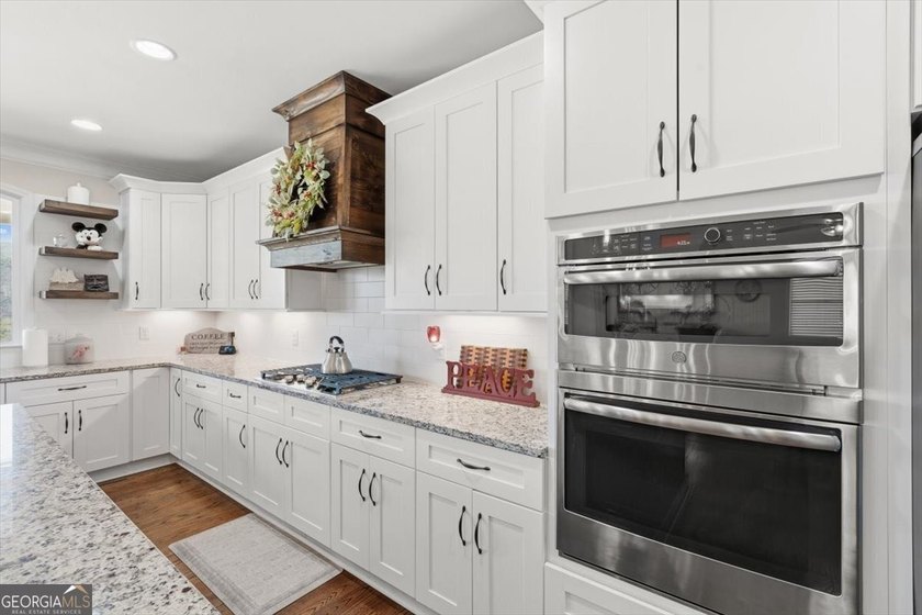Experience the perfect harmony of grandeur and grace in this - photo 25