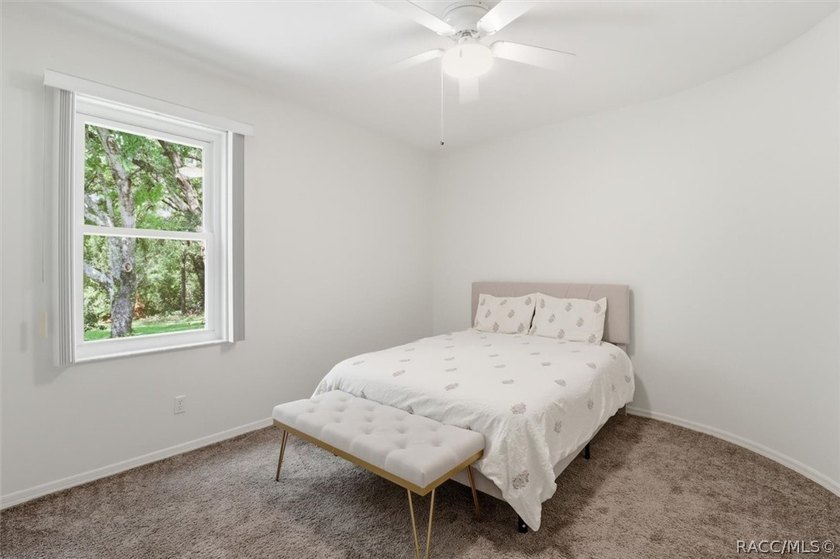 *$10,000 buyer's credit at closing with acceptable offer* - photo 25