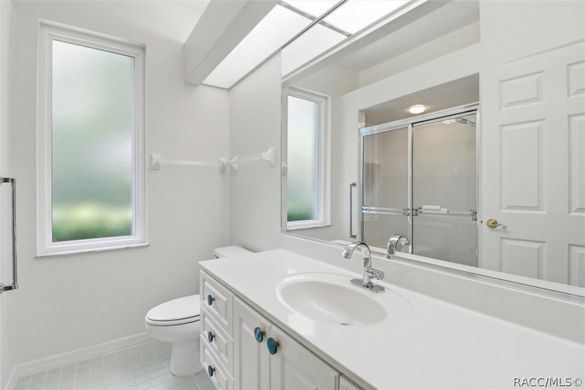 *$10,000 buyer's credit at closing with acceptable offer* - photo 27