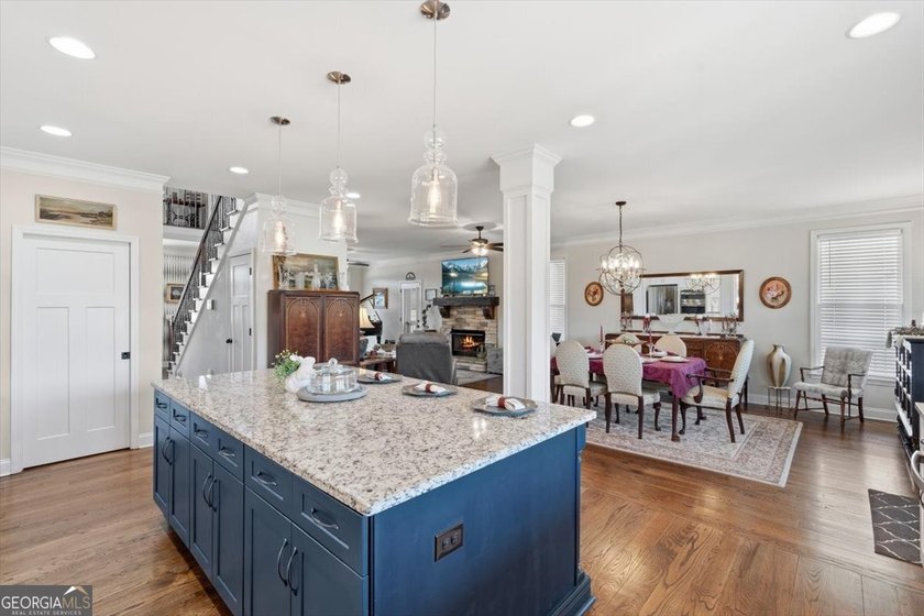 Experience the perfect harmony of grandeur and grace in this - photo 29