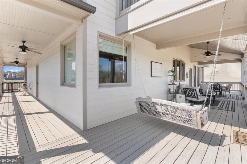 Experience the perfect harmony of grandeur and grace in this - photo 34