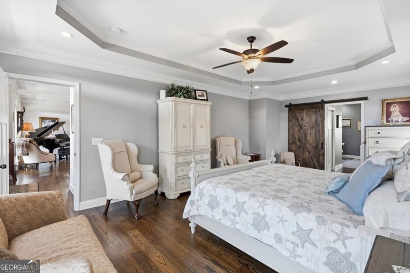 Experience the perfect harmony of grandeur and grace in this - photo 38