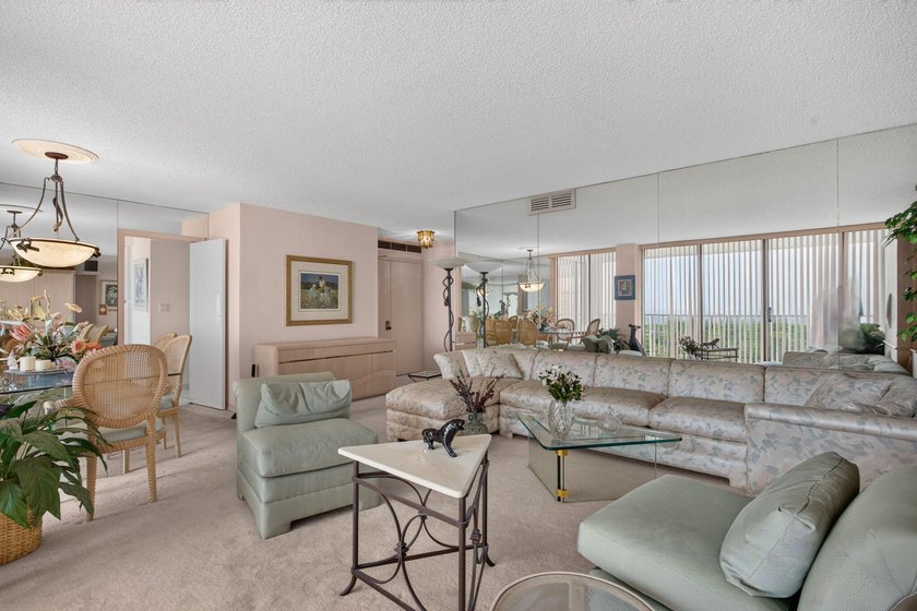 What an Amazing Listing! Wow. Direct Intracoastal. Ocean view - photo 7