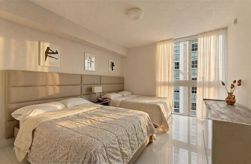 Experience the pinnacle of coastal luxury in this fully - photo 12