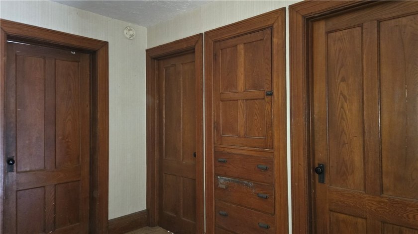Attention Investors, Flippers, and Historic Home Lovers! - photo 14