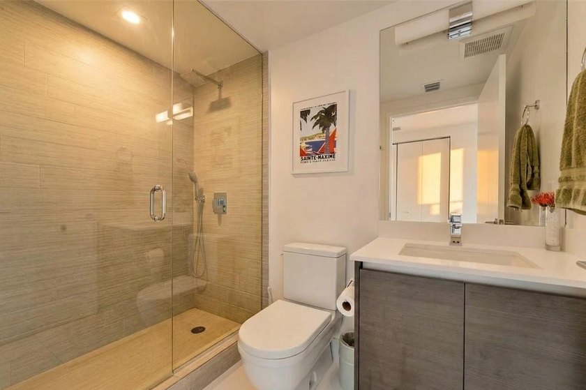 Experience the pinnacle of coastal luxury in this fully - photo 16