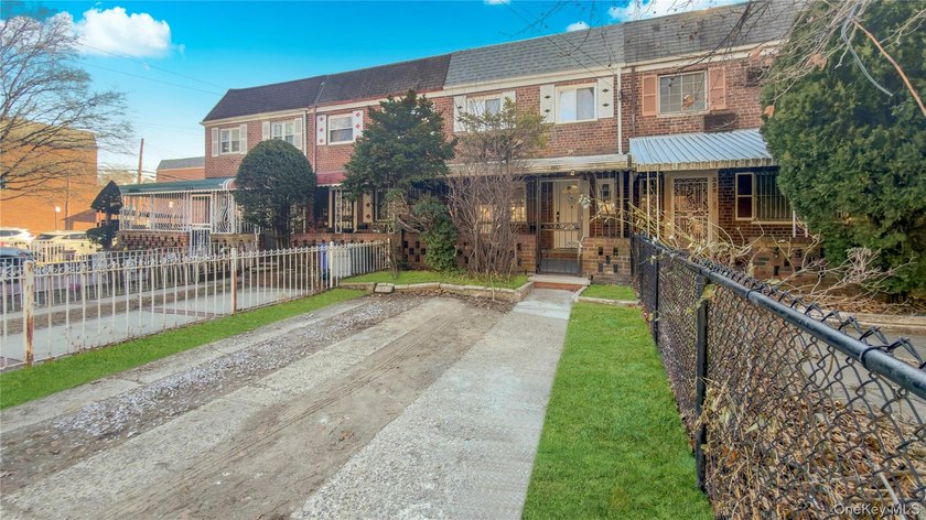 Location, location, location! This ultramodern masterpiece has - photo 4