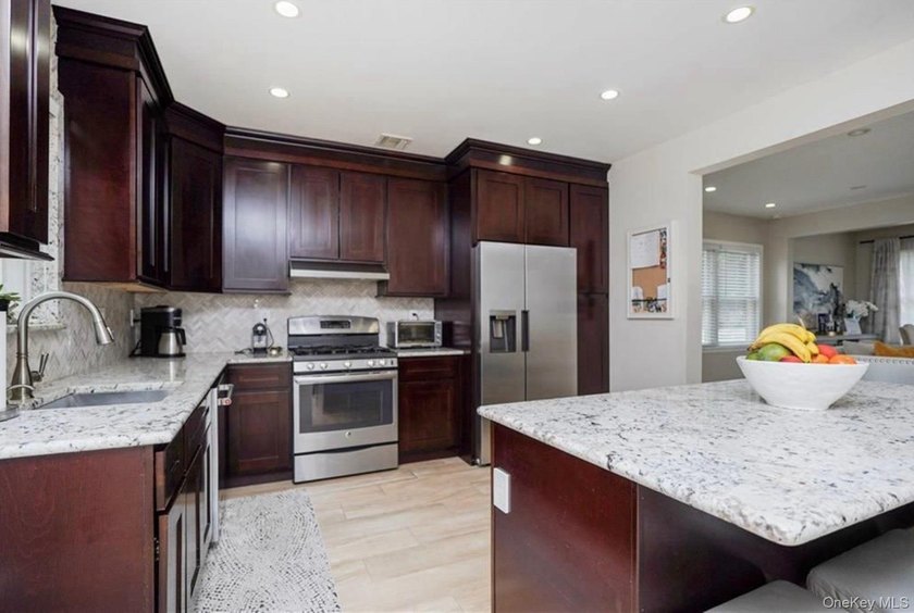 Move-In Ready with All Updated Features! This beautifully - photo 15