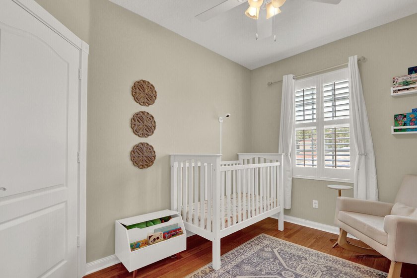 Impeccable 3 BR / 2.5 BA / 2 car garage duplex townhome - photo 28