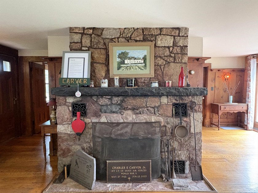 Discover your lakeside retreat on the shores of Lake Champlain - photo 27
