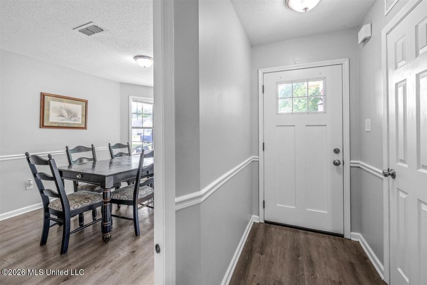 Come check it out! USDA LOAN ELIGIBLE! No City Taxes that makes - photo 4