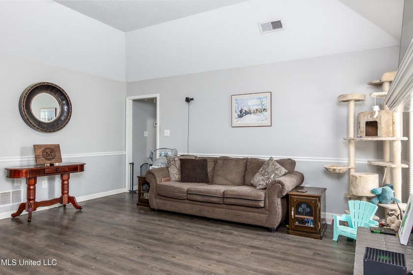 Come check it out! USDA LOAN ELIGIBLE! No City Taxes that makes - photo 5
