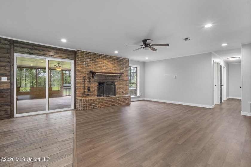 Enjoy waterfront living in this 3-bedroom, 2-bath home located - photo 6